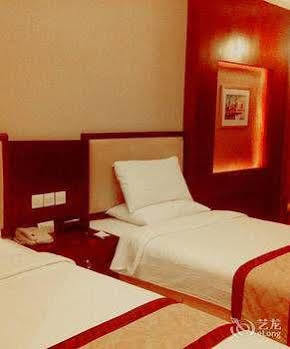Wanyi Hotel Dongguan  Esterno foto