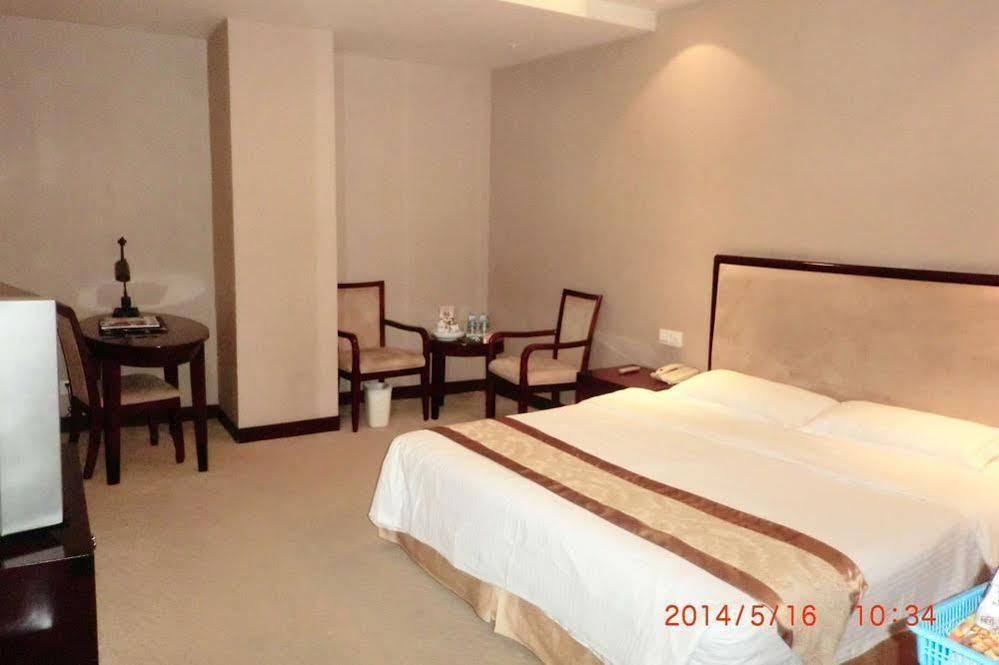 Wanyi Hotel Dongguan  Esterno foto